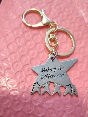 2002 Baudville Engraved Silver Star Keychain - "Making The Difference!" Award